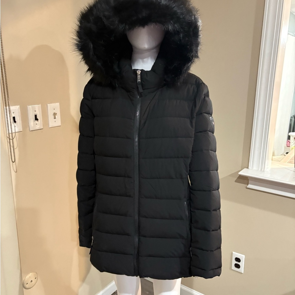 Tommy Hilfiger Women’s Puffer Coat with Removable Fur Hood